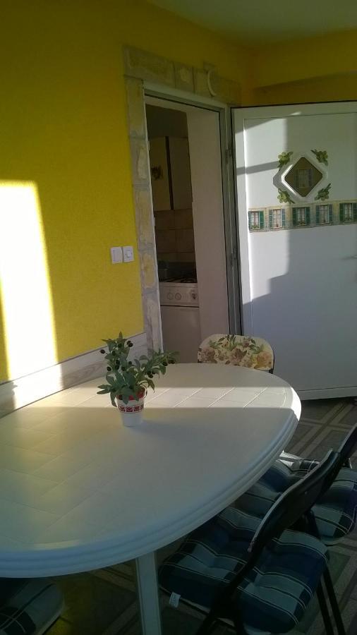 Apartmani Jakovljevic Murter Luaran gambar