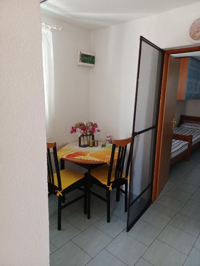 Apartmani Jakovljevic Murter Luaran gambar