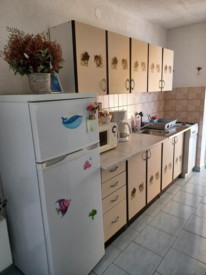 Apartmani Jakovljevic Murter Luaran gambar